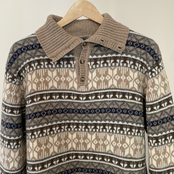 PELO Sweater - Picture 3 of 14